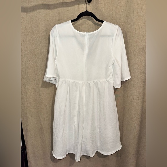 Women’s Solid Deep V Neck Dress - Picture 2 of 3